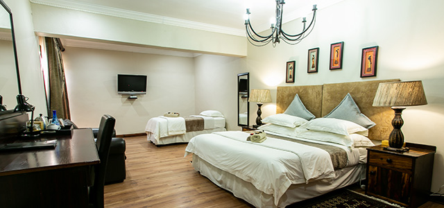 FT-Family Rooms: Royl Court Luxury Guesthouse, Accommodation in Kimberley